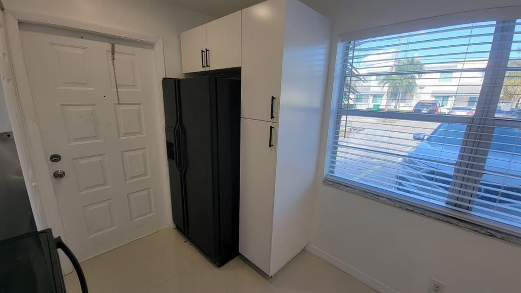 831 NW 14th Way, Unit 1-2, Fort Lauderdale, FL 33311 Photo