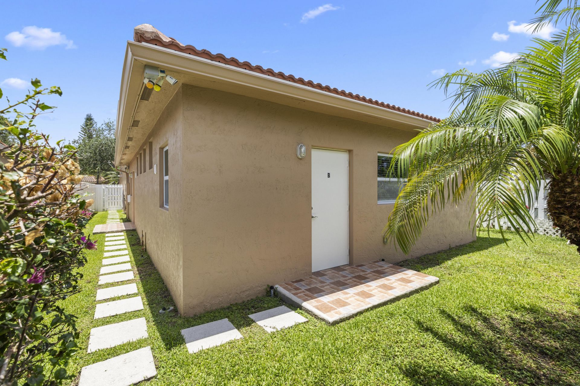 907 Stanton Drive, Weston, FL 33326 Photo