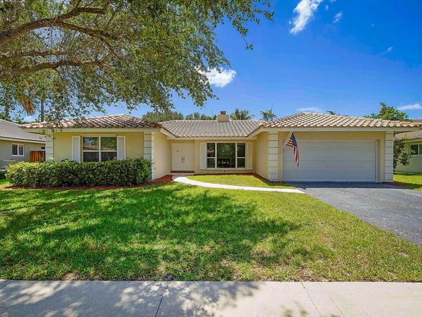 20869 Sonrisa Way, Boca Raton, FL 33433