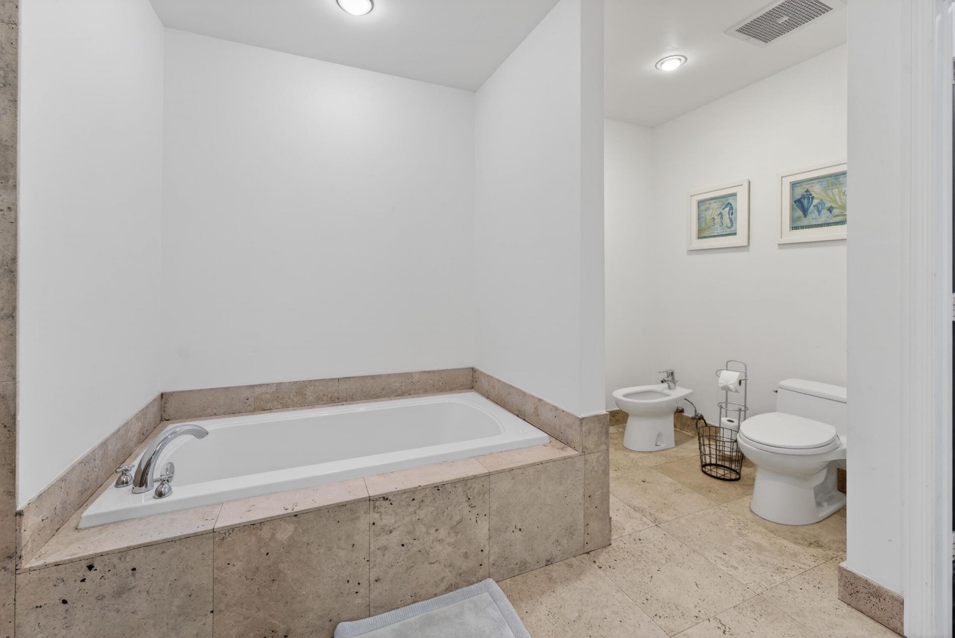 7901 Hispanola Avenue, Unit 807, North Bay Village, FL 33141 Photo
