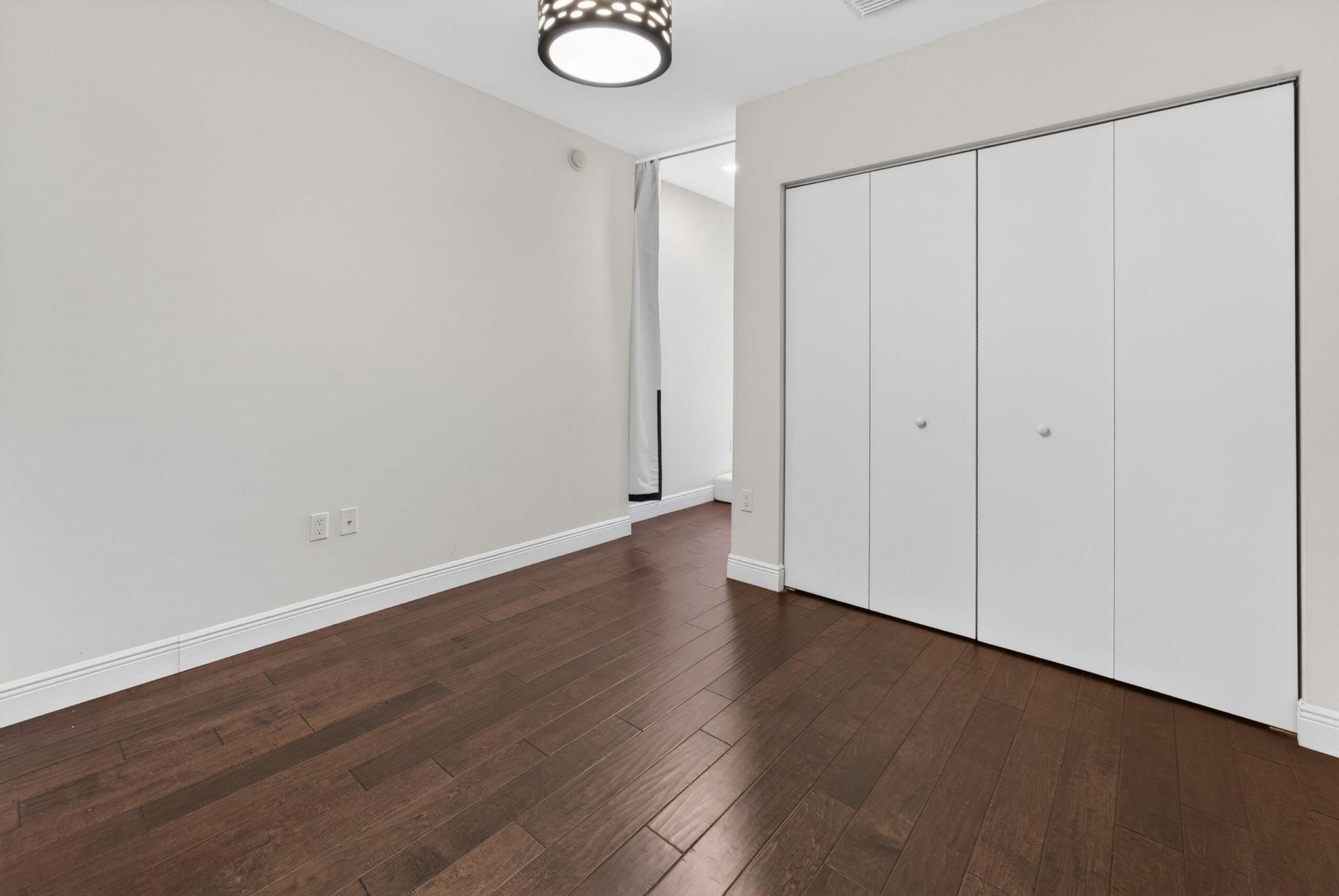 7901 Hispanola Avenue, Unit 807, North Bay Village, FL 33141 Photo