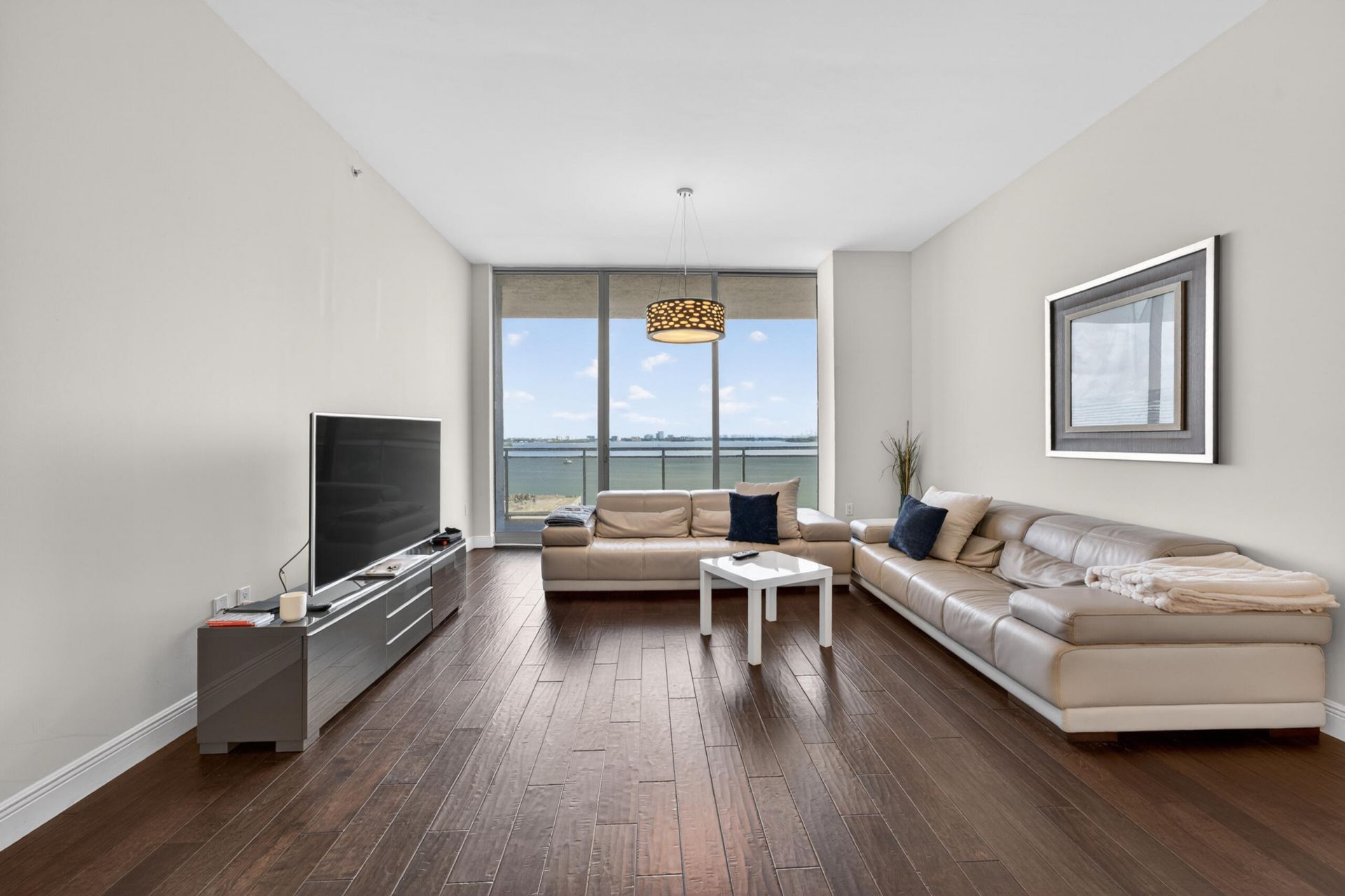 7901 Hispanola Avenue, Unit 807, North Bay Village, FL 33141 Photo