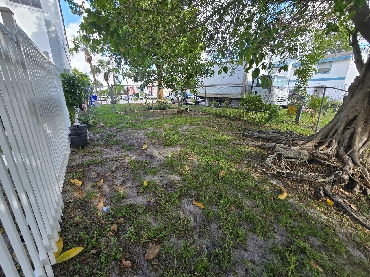 7900 SW 7th Place, North Lauderdale, FL 33068 Photo