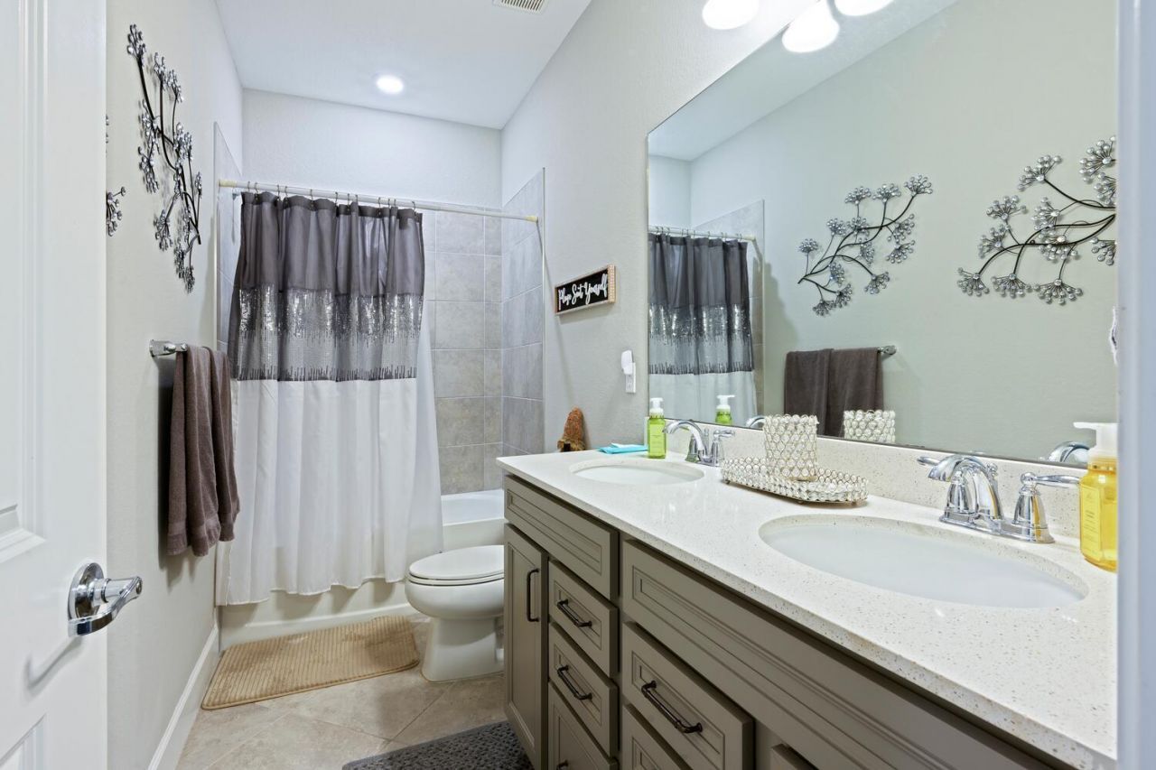 1832 SE Roxy Way, Stuart, FL 34996 Photo