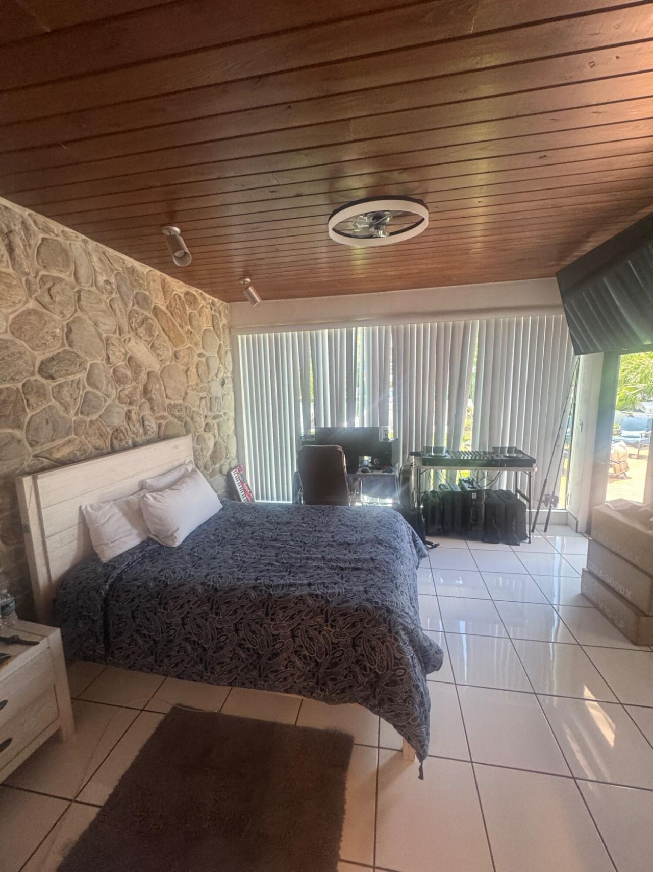 600 Hibiscus Drive, Hallandale Beach, FL 33009 Photo