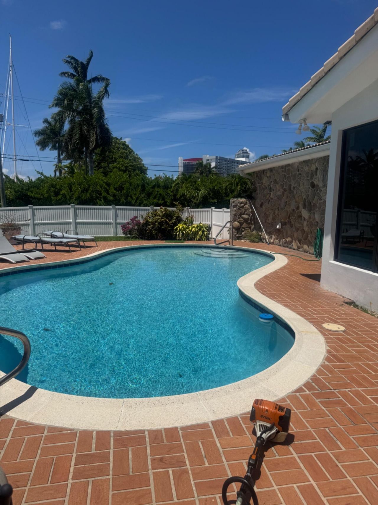 600 Hibiscus Drive, Hallandale Beach, FL 33009 Photo