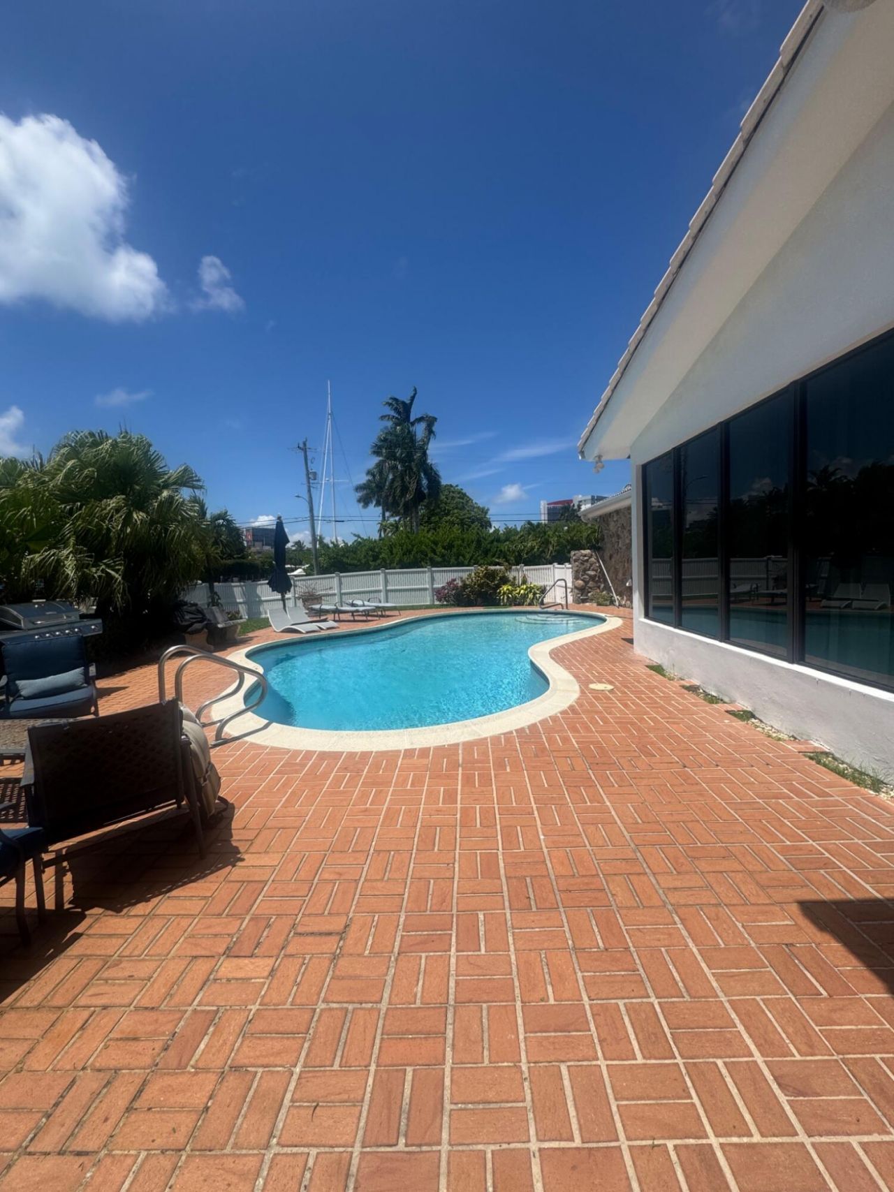 600 Hibiscus Drive, Hallandale Beach, FL 33009 Photo