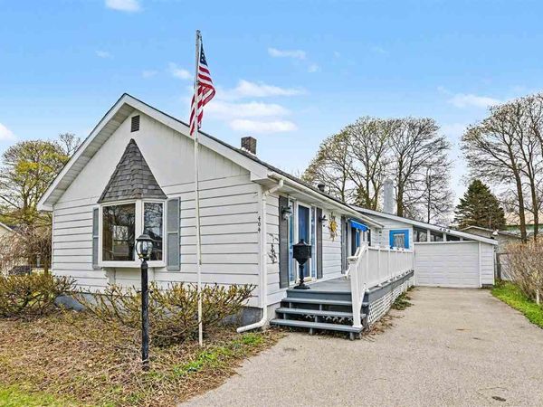 404 May Street, Charlevoix, MI 49720