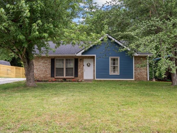 321 Kevin Dr , Dickson, TN 37055