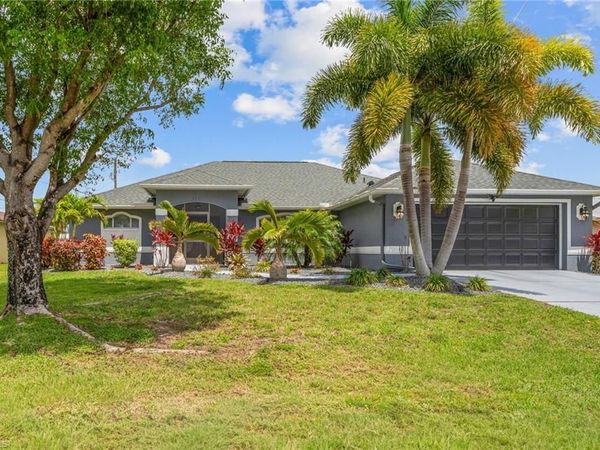 203 SE 14th CT , CAPE CORAL, FL 33990