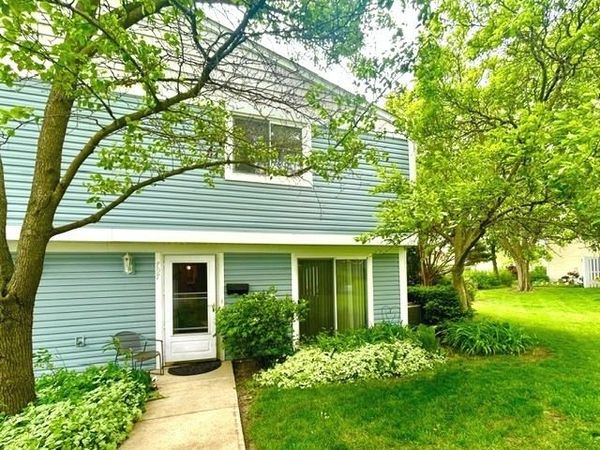 797 Coventry Place , Wheeling, IL 60090
