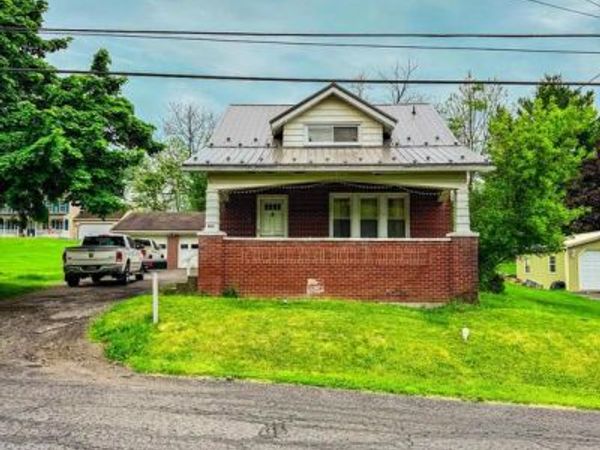 416 DRY VALLEY ROAD , BURNHAM, PA 17009