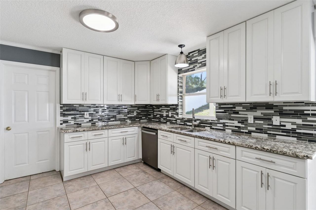 1804 Vale Drive, Clermont, FL 34711 Photo