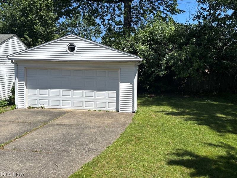 1661 Empire Road , Wickliffe, OH 44092 Photo 3
