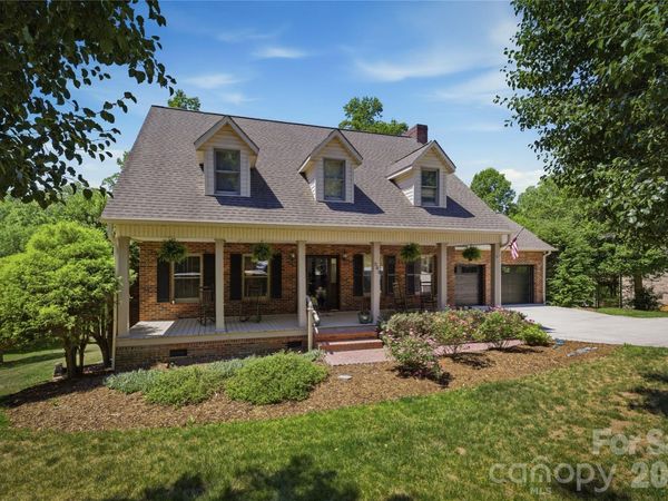 204 Constitution Drive, Morganton, NC 28655