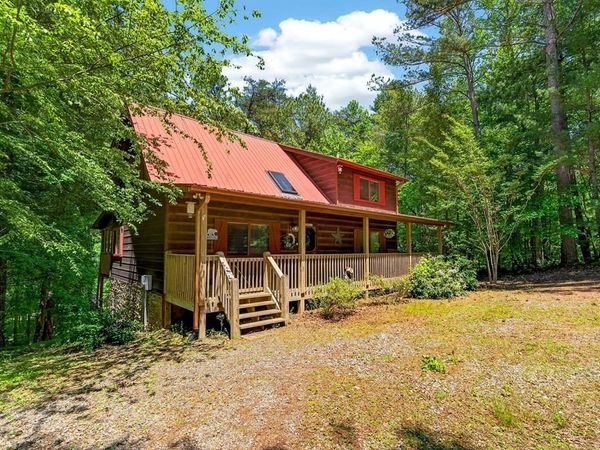 239 Reindeer Lane, Talking Rock, GA 30175