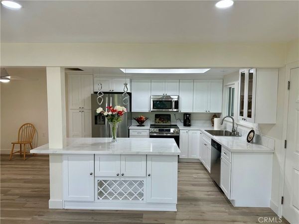 2277 Via mariposa W, Unit B, Laguna Woods, CA 92637