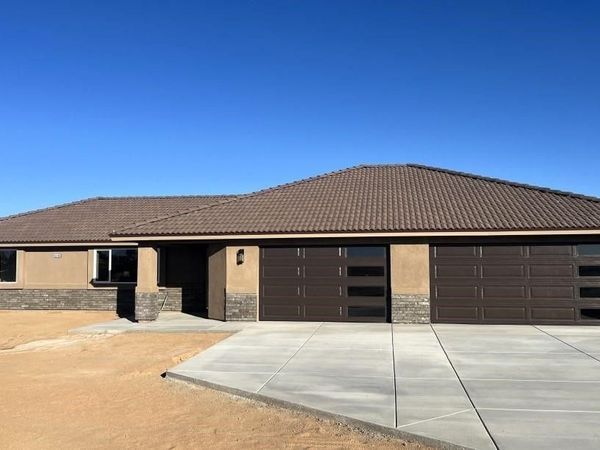 13119 Candlewood, Apple Valley, CA 92308