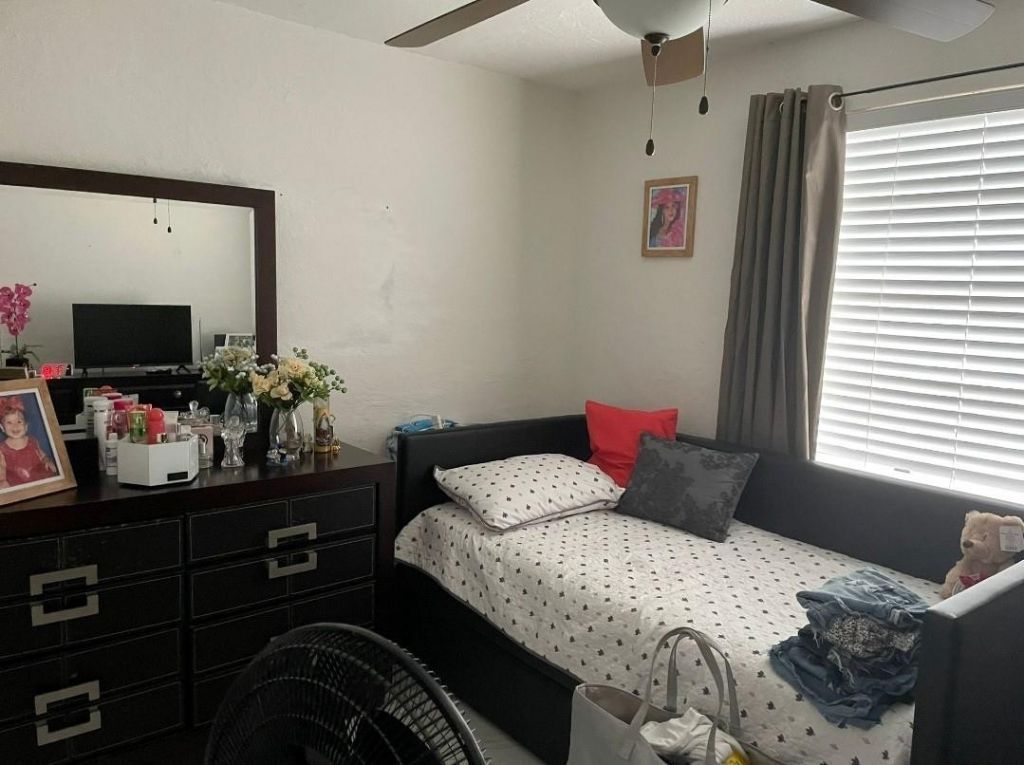4655 Palm Avenue, Hialeah, FL 33012 Photo