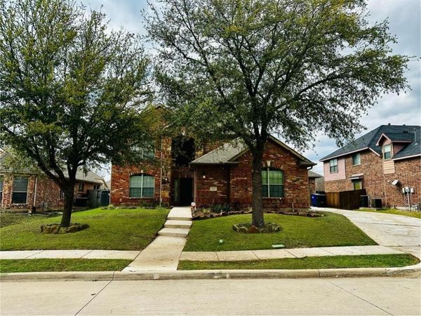 213 Fox Hollow Boulevard, Forney, TX 75126
