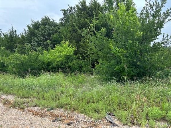 7 Nelson Street , Grand Prairie, TX 75050
