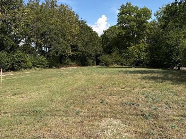 1721 N Hoard Avenue, Sherman, TX 75090