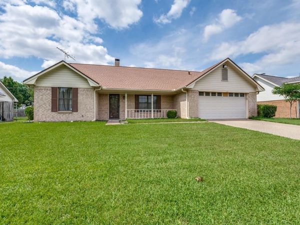 504 Lexington Drive, Corsicana, TX 75110