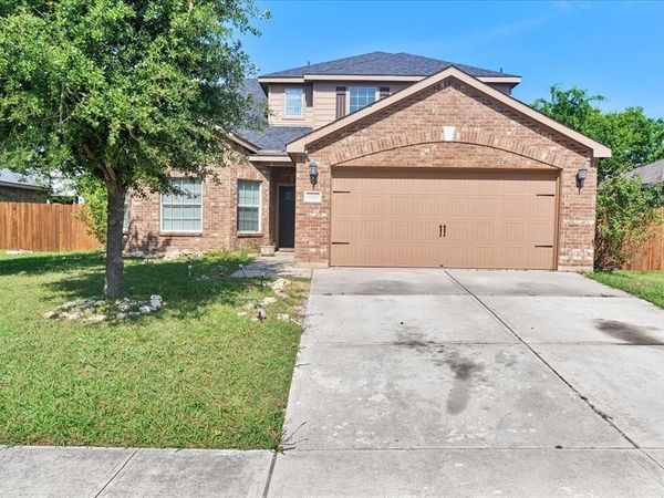 1106 Primrose Drive, Sanger, TX 76266