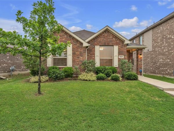 5829 Japonica Street, Fort Worth, TX 76123