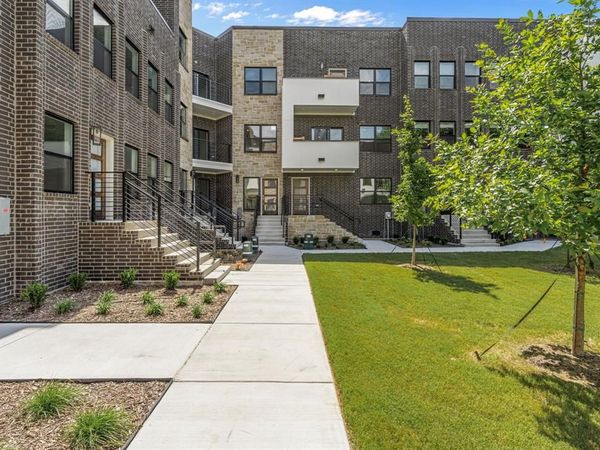 304 Golden Bell Lane , Fort Worth, TX 76107