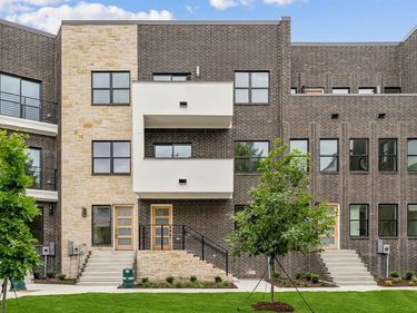 304 Golden Bell Lane , Fort Worth, TX 76107