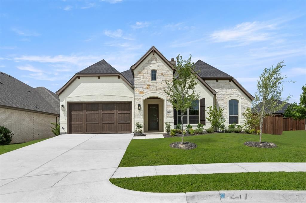 217 Silo Drive, Midlothian, TX 76065 Main Photo