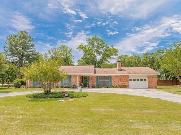 324 Texas Drive , Hideaway, TX 75771