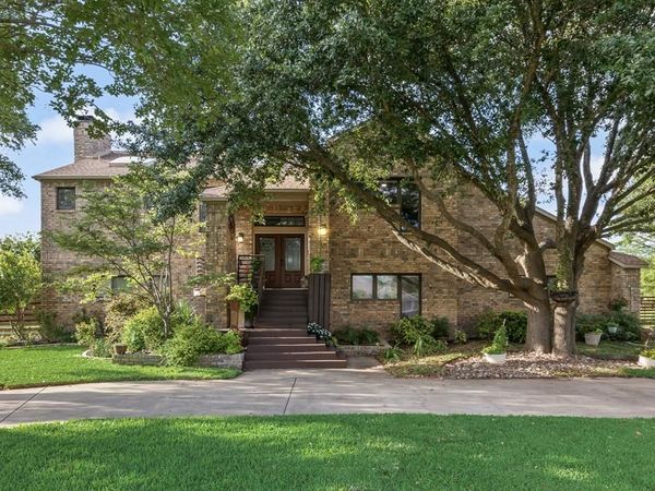 310 James Drive, Heath, TX 75032