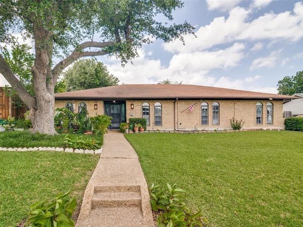 1217 Gardengate Circle , Garland, TX 75043