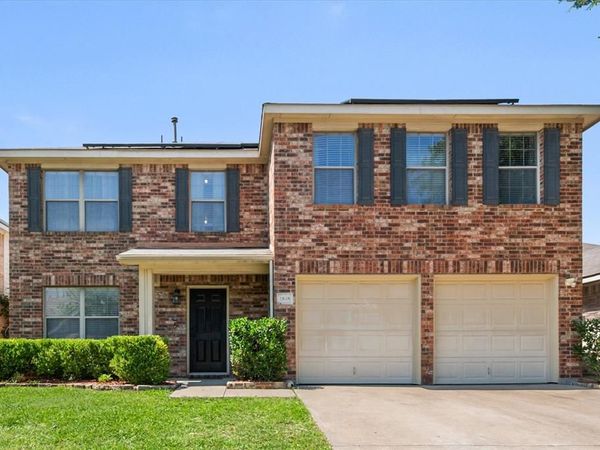 2848 Grandview Drive, Grand Prairie, TX 75052