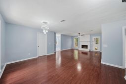 213 Southhampton Drive photo 4