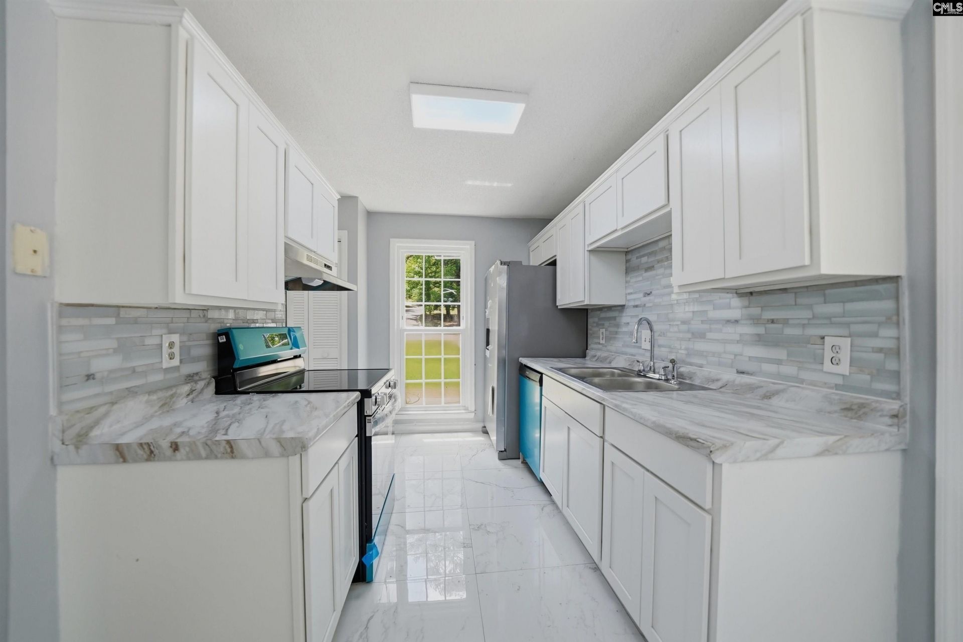 213 Southhampton Drive Photo 4