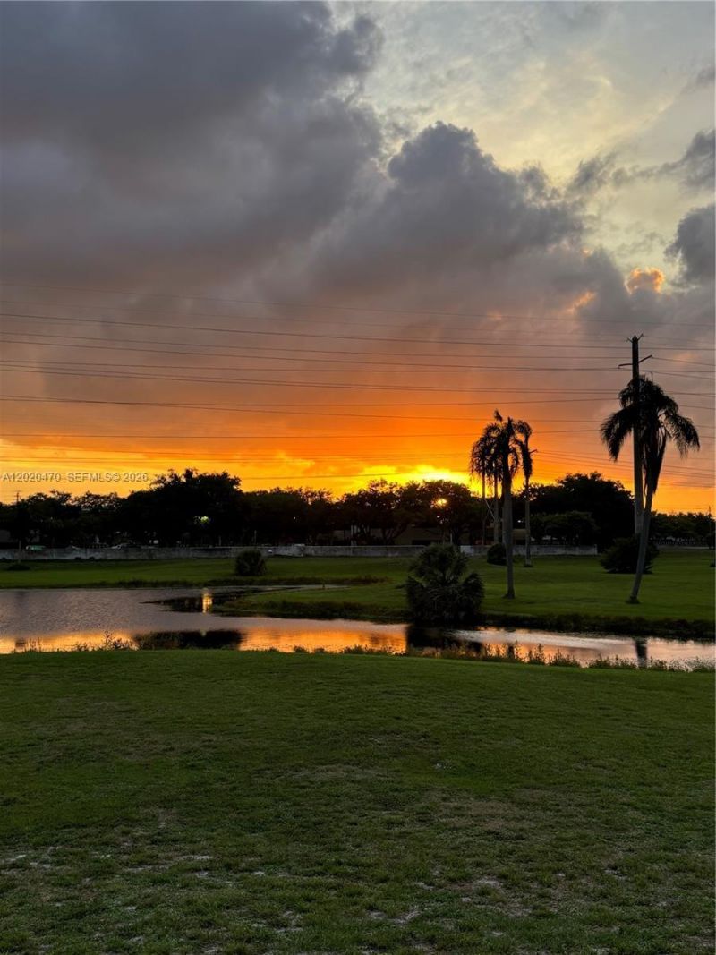 7443 Twin Sabal Dr , Miami Lakes, FL 33014 Photo