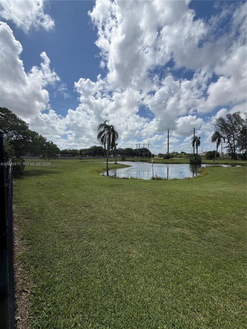 7443 Twin Sabal Dr , Miami Lakes, FL 33014 Photo