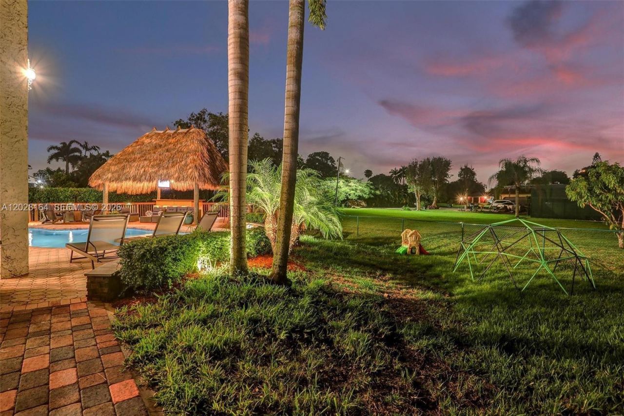 12140 SW 3rd St , Plantation, FL 33325 Photo