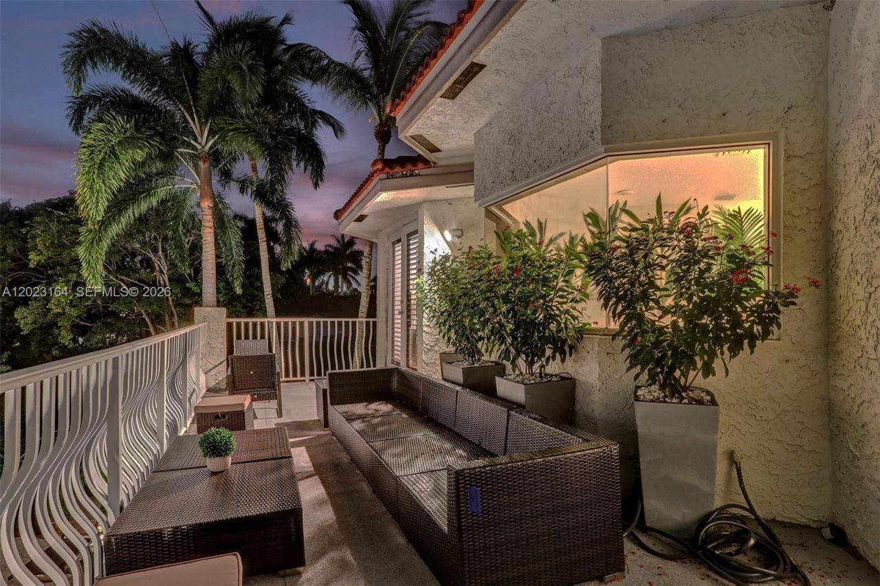 12140 SW 3rd St , Plantation, FL 33325 Photo