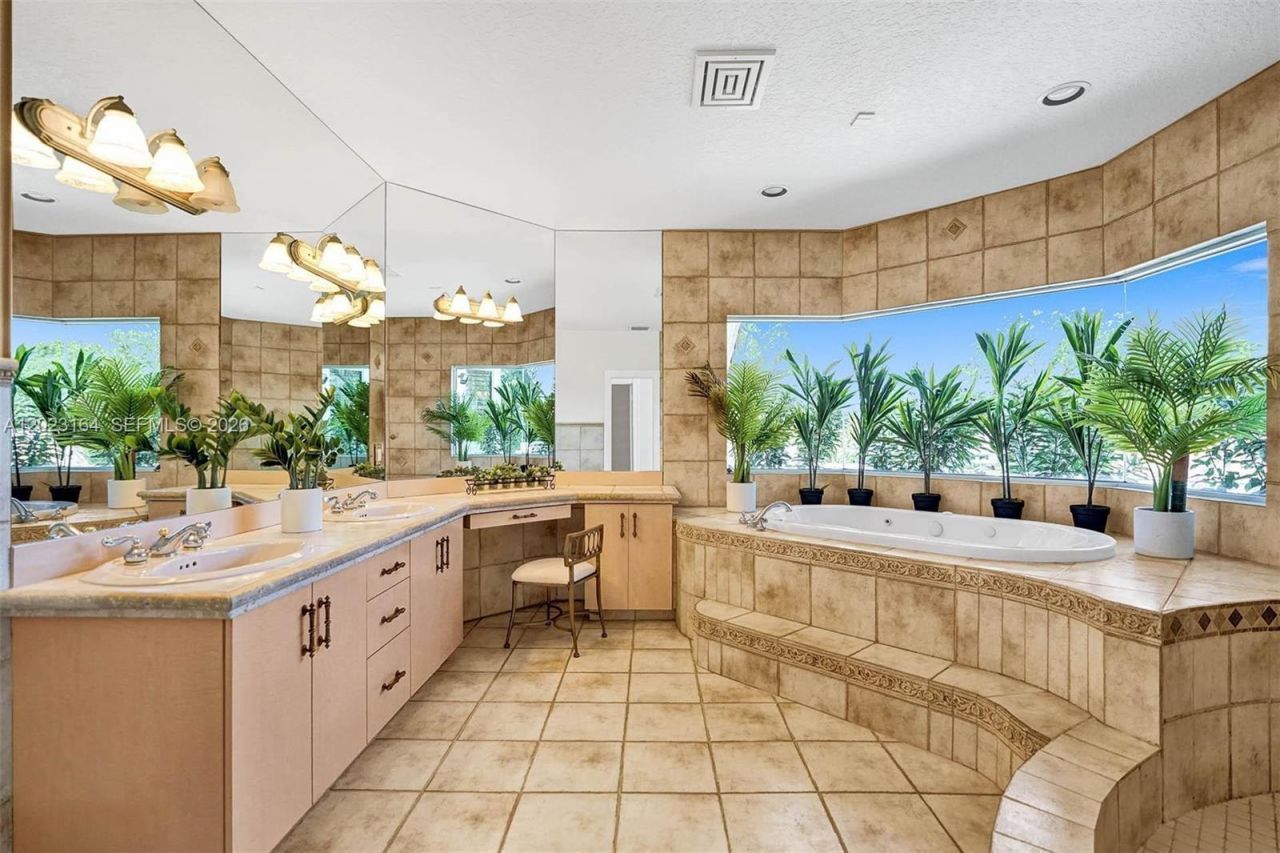 12140 SW 3rd St , Plantation, FL 33325 Photo