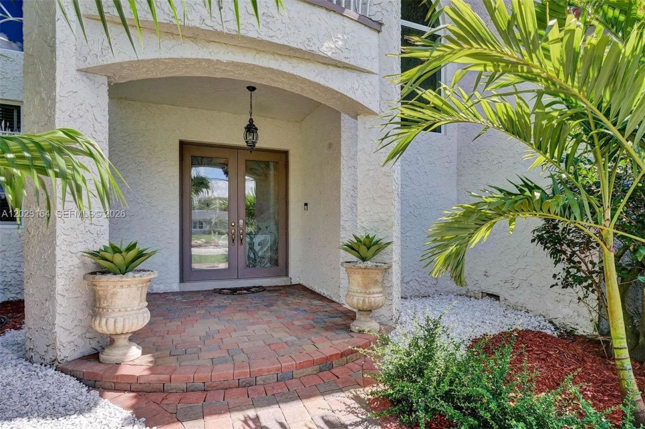 12140 SW 3rd St , Plantation, FL 33325 Photo