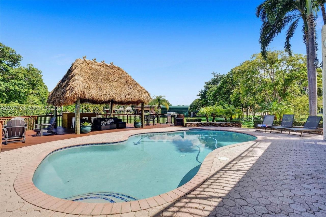 12140 SW 3rd St , Plantation, FL 33325 Photo