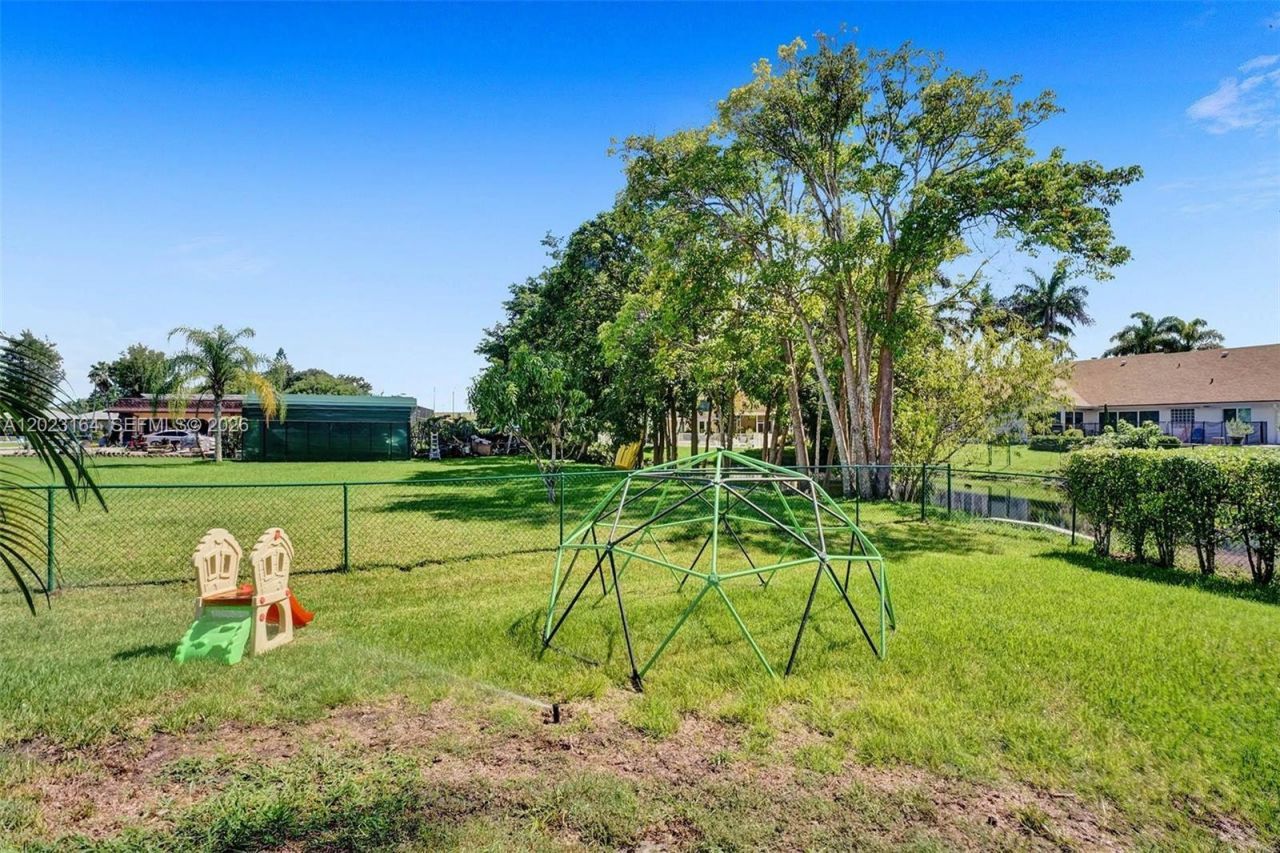 12140 SW 3rd St , Plantation, FL 33325 Photo