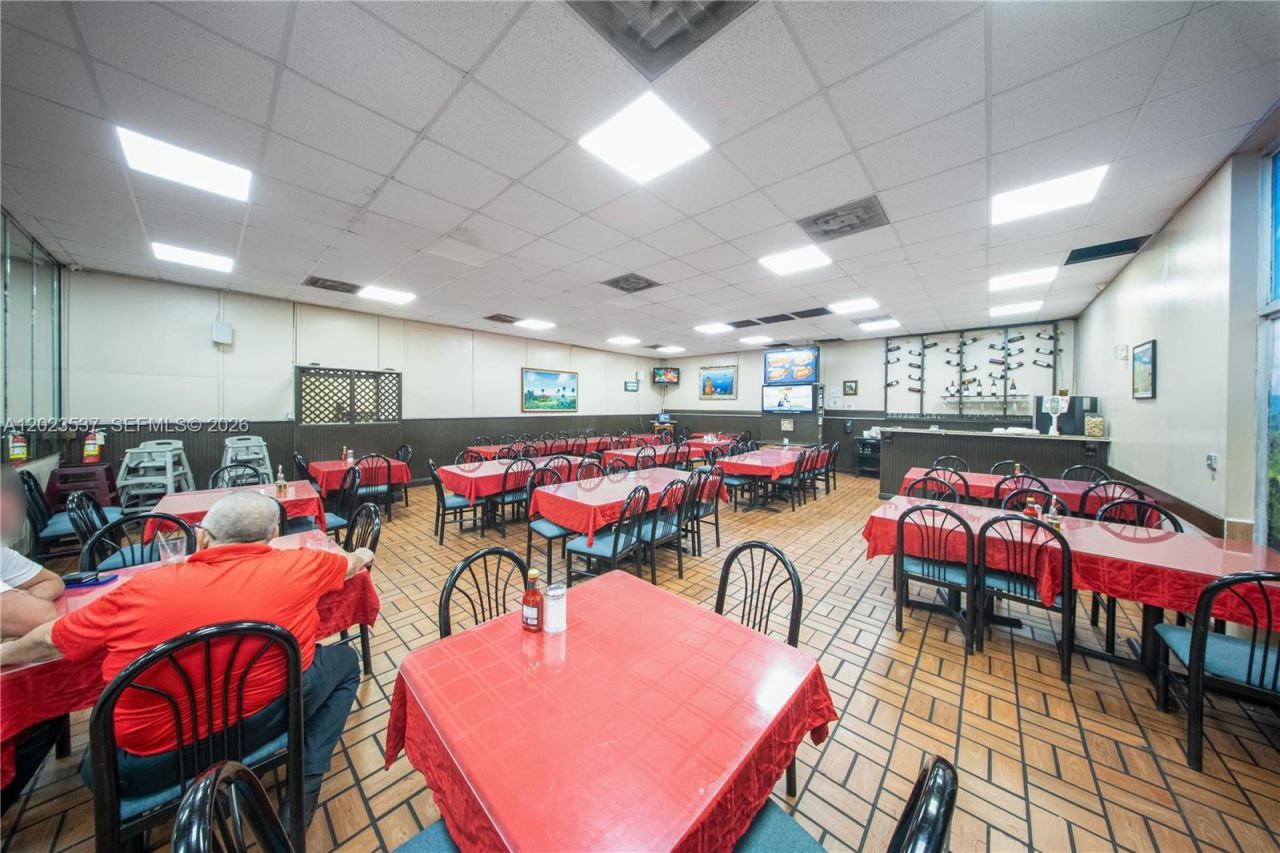 652 East 9th Street , Hialeah, FL 33010 Photo
