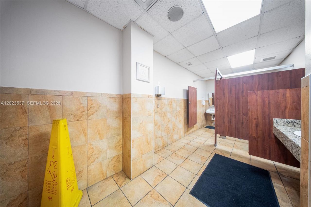 652 East 9th Street , Hialeah, FL 33010 Photo