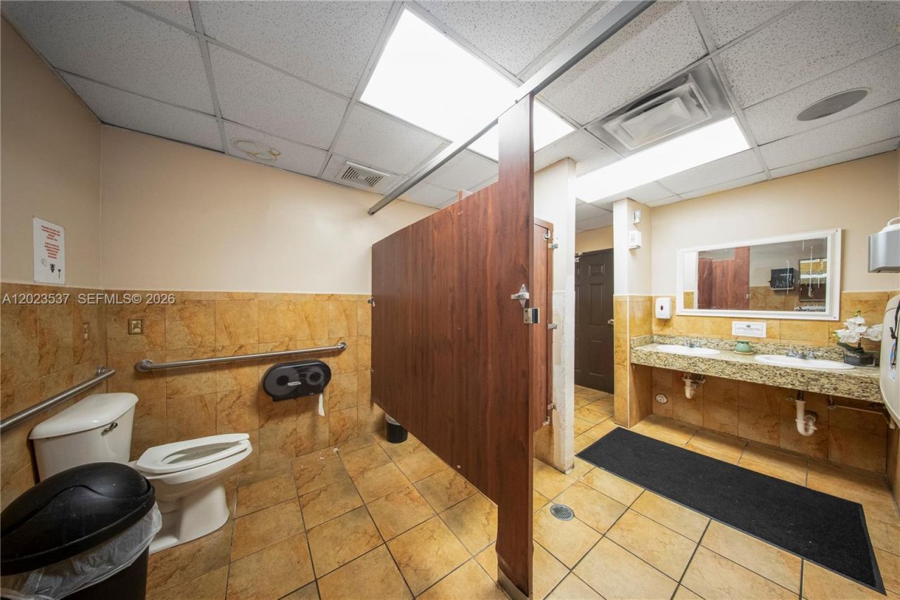 652 East 9th Street , Hialeah, FL 33010 Photo