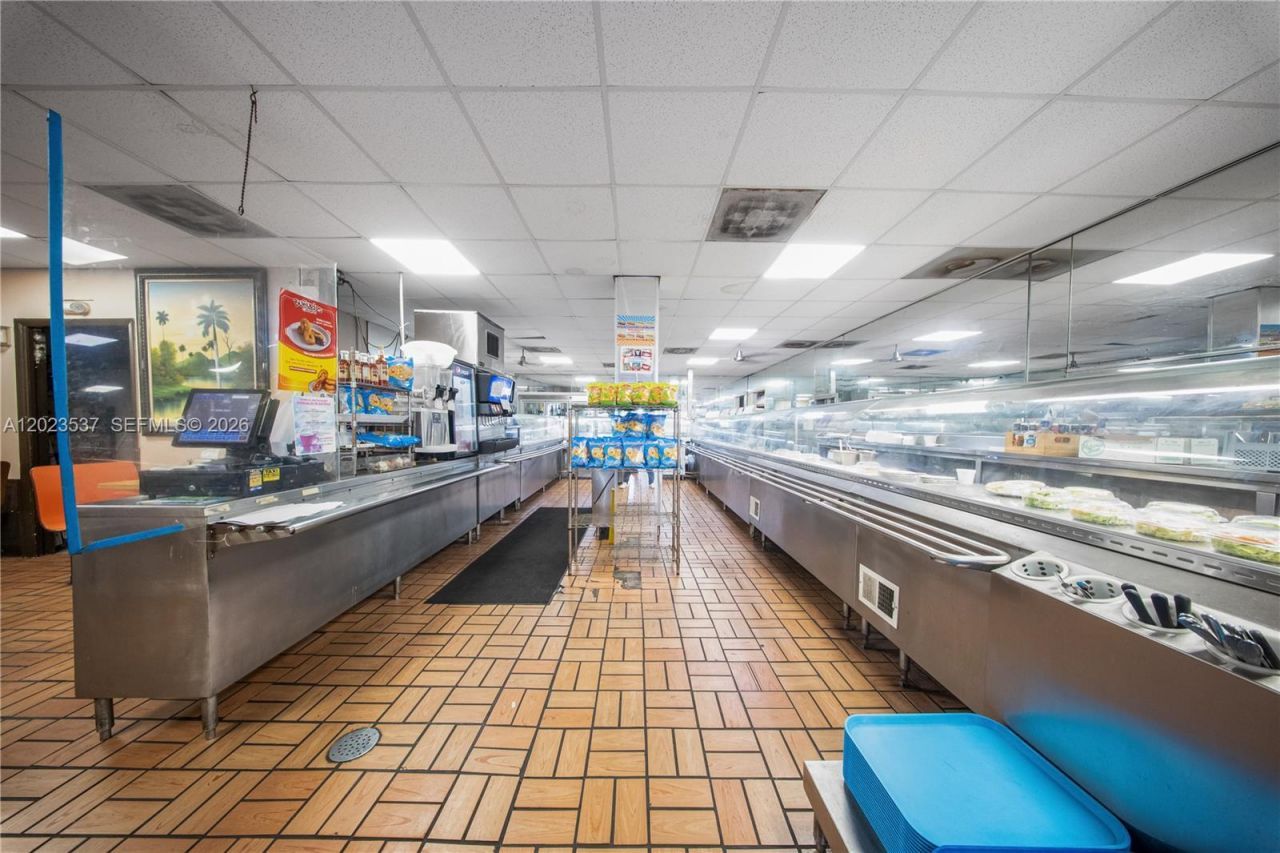 652 East 9th Street , Hialeah, FL 33010 Photo
